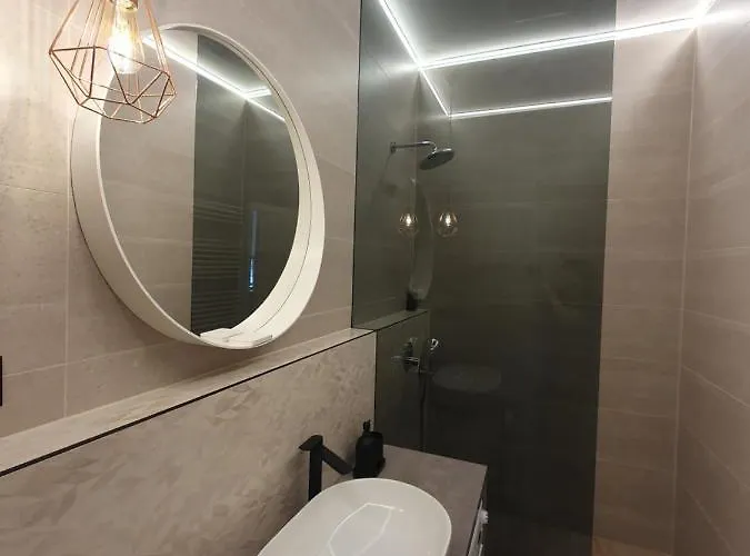 어카머데이션 이바 자다르