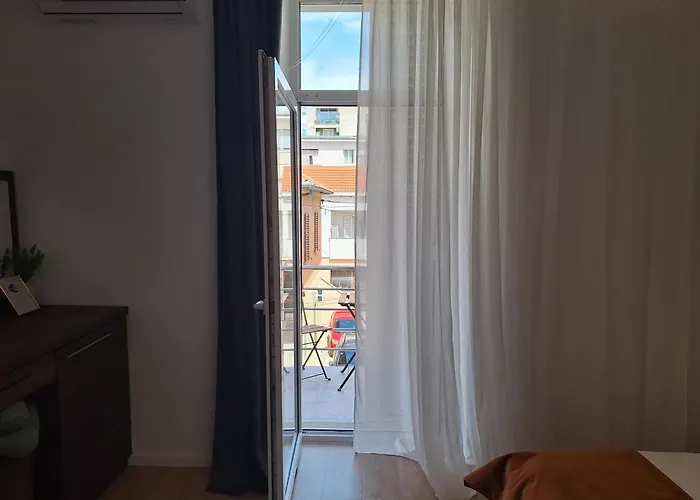 어카머데이션 이바